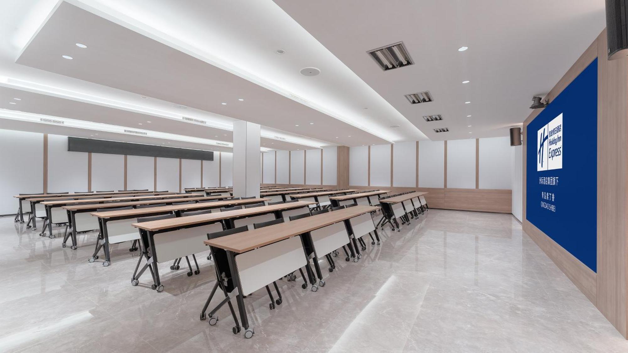 Holiday Inn Express Qingdao Shibei By Ihg Exterior foto